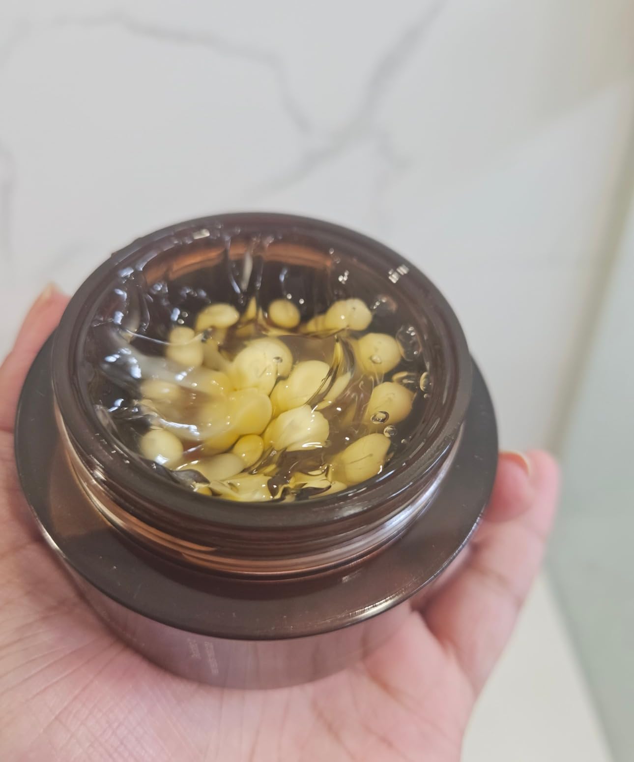 کرم کپسولی ویتامین سی مدی کیوب C اصل