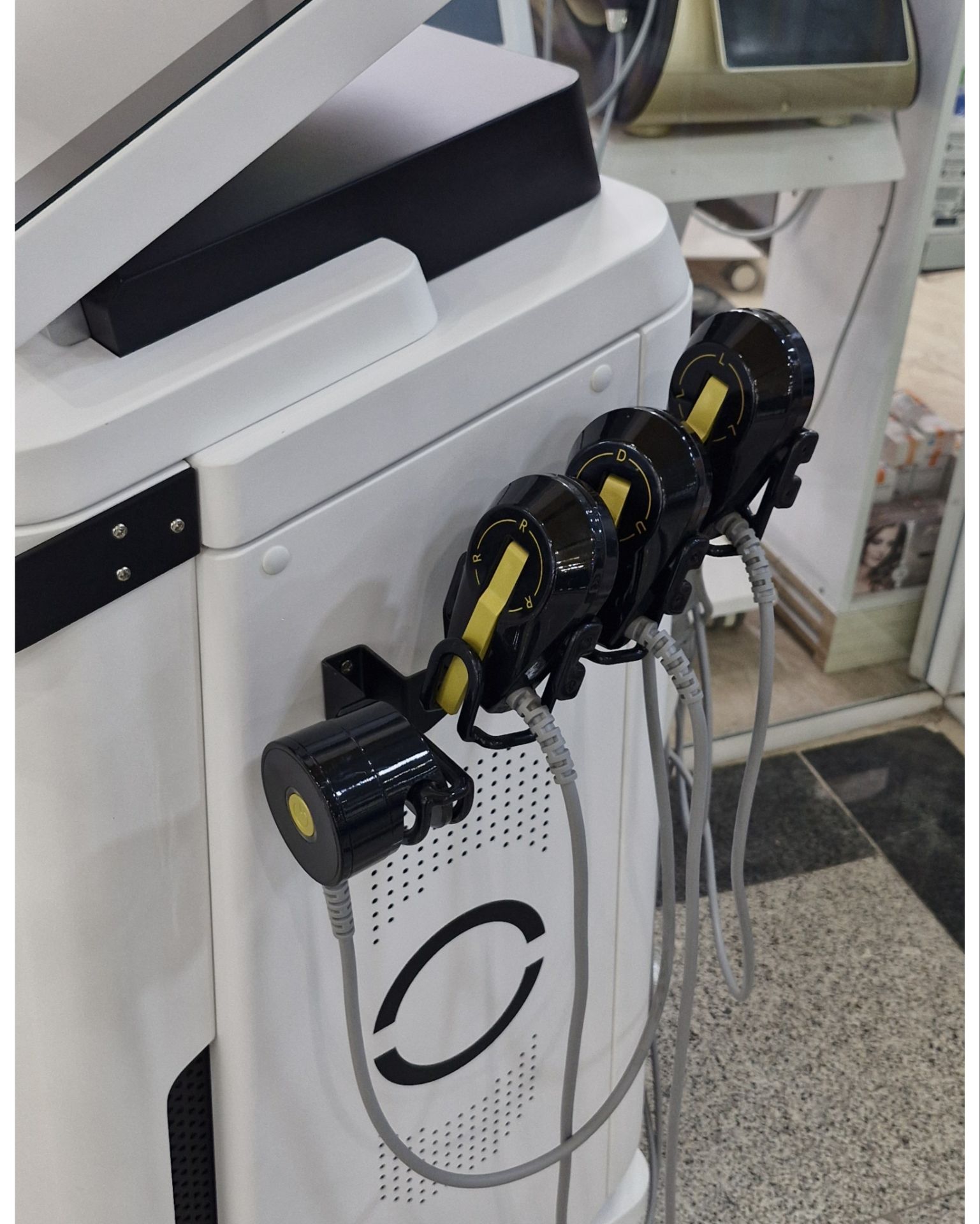 دستگاه لاغری دوکاره بدن و صورت EMSSlim